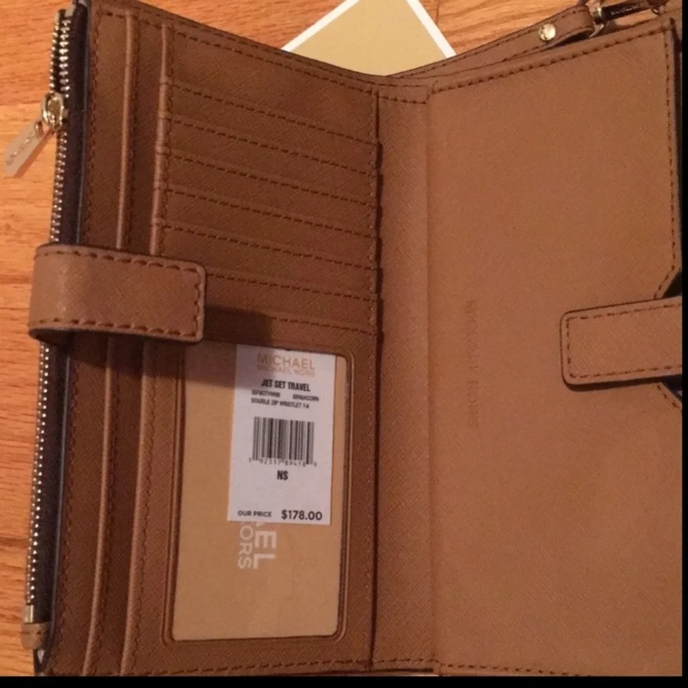 NWT MICHAEL Michael Kors Jet Set Double Zip Wristlet Wallet